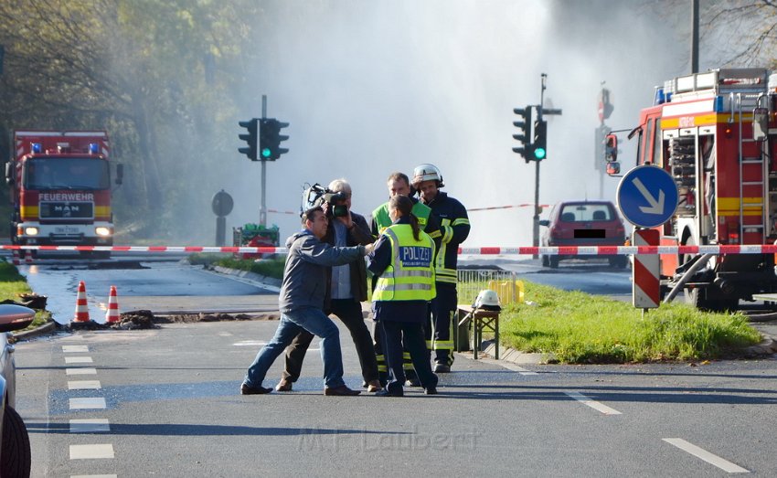 VU Tanklastzug umgestuerzt Huerth Industriestr P256.JPG